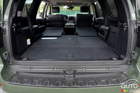 Toyota Sequoia TRD Pro 2020, coffre, espace de chargement